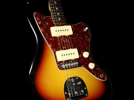 Used 2015 Fender Custom Shop  62 Jazzmaster Closet Classic Electric Guitar 3-Tone Sunburst Fashion